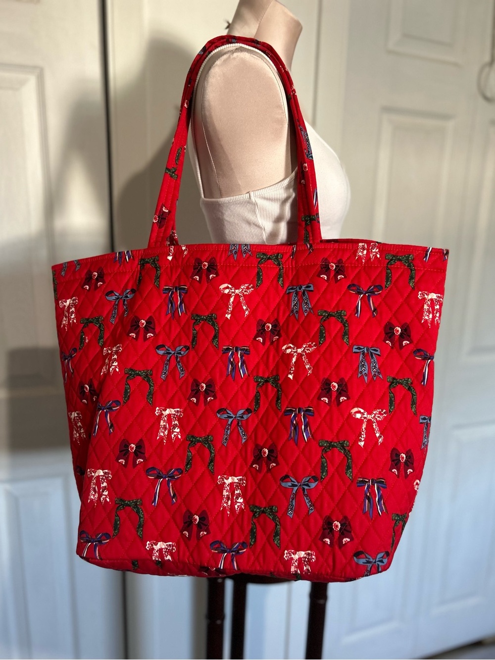 Vera Bradley big Red Quilted Bow-Print Tote Bag